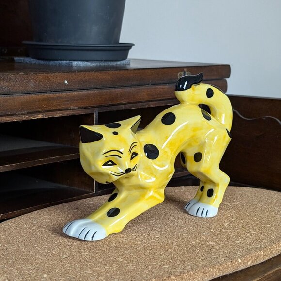 Lorna Bailey Signed Spotted Yellow Cat Standing - Picture 1 of 5